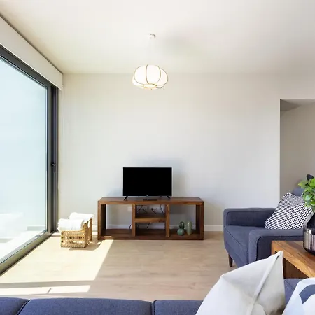 Nordes Sea View And Pool Apartament *